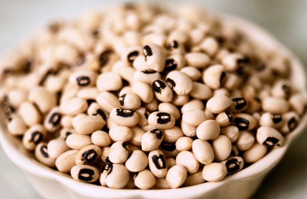 Can Dogs Eat Black Eyed Peas? Vet Insights & Safety Tips